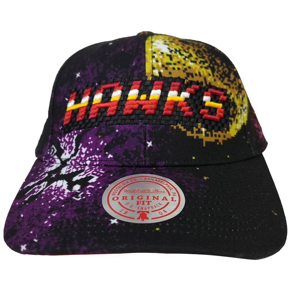 Atlanta Hawks Mitchell & Ness NBA Snapback Hat Cap 3D Logo 8-Bit Space NWT